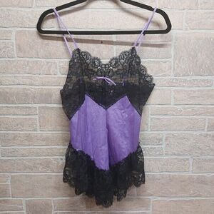 Vintage Light Street NY Vintage Light Purple Lace Trimmed Camisole Size Small